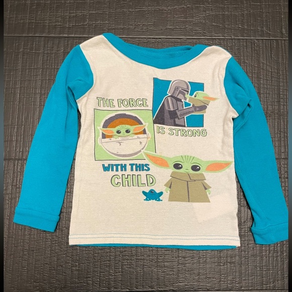 🤎EUC Star Wars Long Sleeve Pajama Top 4T 100% Polyester Non/Flame Resistant - Picture 1 of 3